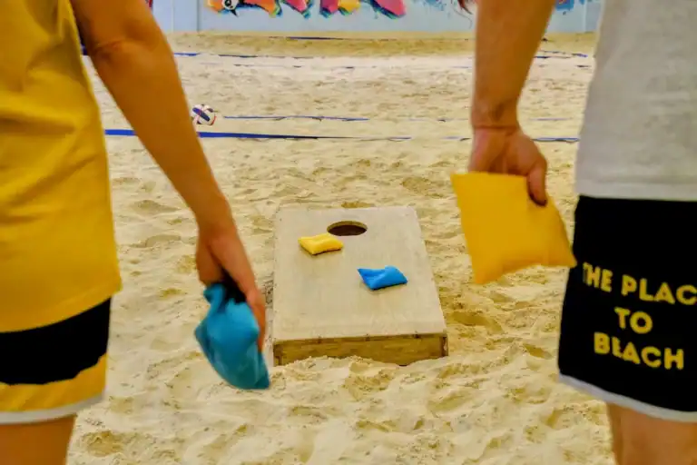 Sand Fabrik - Bar de plage - Privatisation - événement entreprise Molki Cornhole