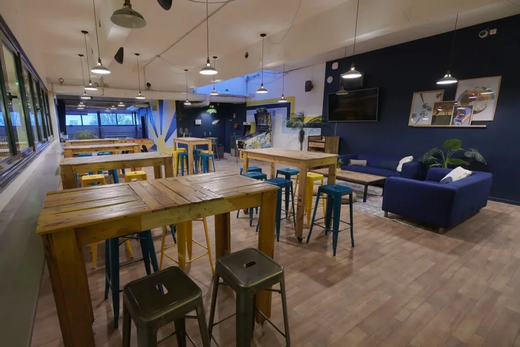 Sand Fabrik Privatisation Séminaire Mezzanine